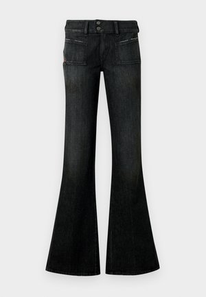 Fekete, szétterülő farmernadrág, két elülső gombbal, hátsó zsebekkel és a varrások mentén kontrasztos díszítéssel. Sima textúrájú.