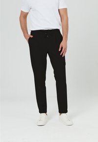 Just Like You REGULAR FIT WITH ELASTIC WAIST - Stoffhose - black