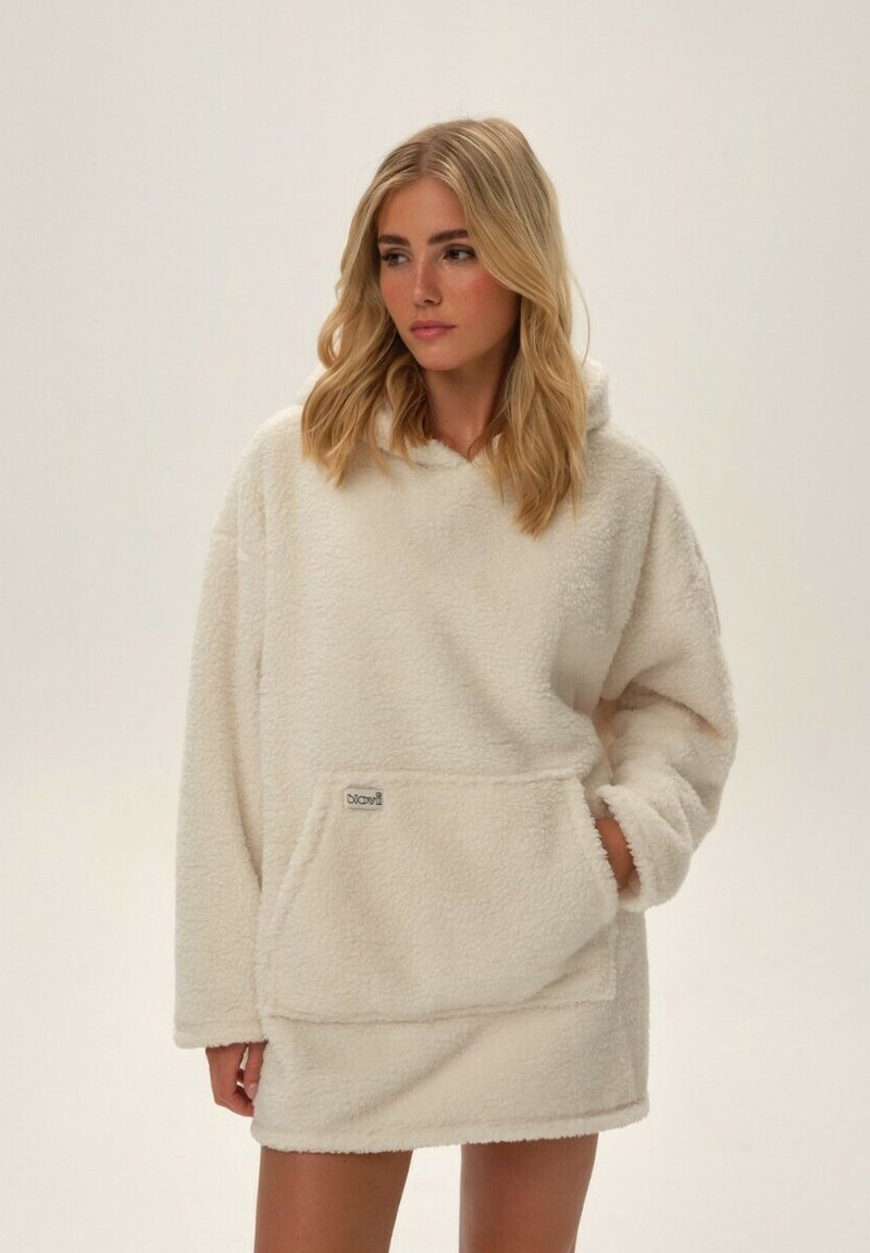 ESOTIQ JUNKO mleczny