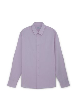Langärmliges, helllila Hemd aus glattem Stoff, mit klassischem Kragen und durchgehender Knopfleiste, sowie subtilen Texturdetails.