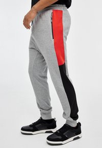 INSIDE JOGGER LEADER - Pantalones deportivos - gris