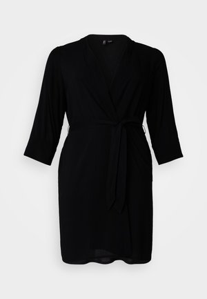 Vero Moda Curve VMCEASY SHORT KIMONO - Lehká bunda - black