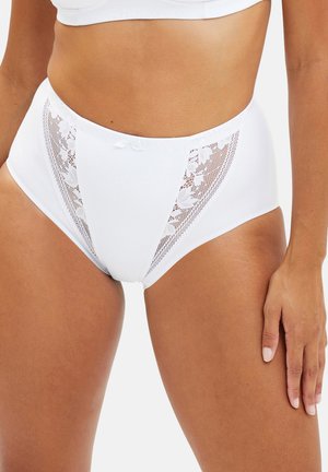 Culotte blanche taille haute en tissu doux avec un panneau en dentelle florale de chaque côté, dotée d'un petit nœud décoratif à l'avant.