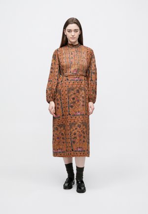 PIE DRESS - Rochie de zi - camel