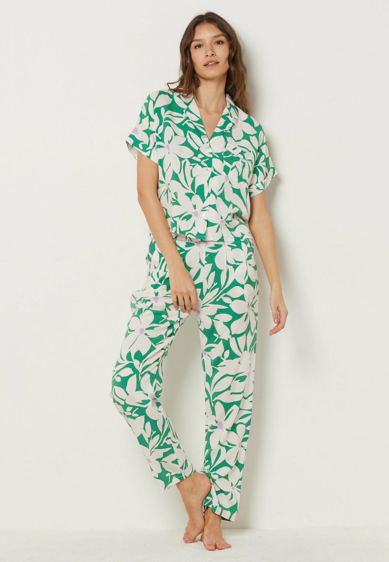 Etam Pyjamashirt wit Etam Pyjamashirt wit