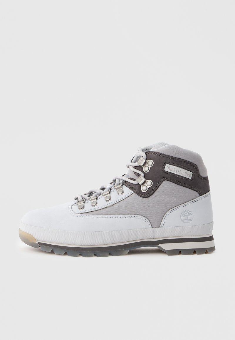 Botines con cordones