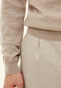 Oscar Jacobson MARLON HALF ZIP - Trui - baked beige