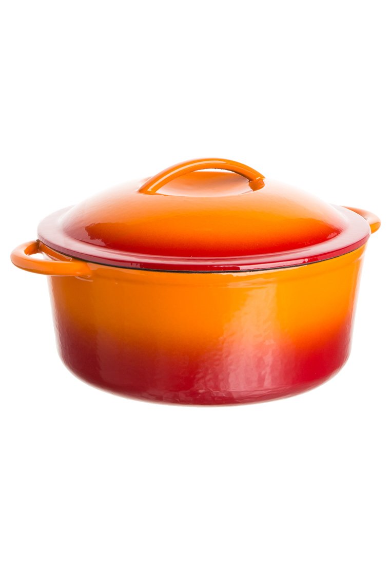Mit Emaille beschichteter Gusseisen-Bräter in einem Farbverlauf von Orange zu Rot, mit runder Form, einem Deckel und seitlichen Griffen.