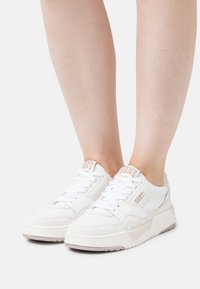 GANT ELLIZY - Sneaker low - white