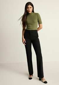 Next HALF SLEEVE HIGH NECK TSTANDARD - Tricou basic - olive green