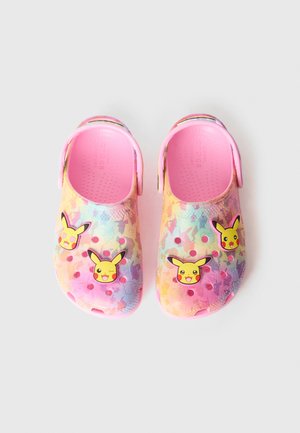 Crocs Classic Clog Pokémon Pikachu Pink (Kids) — foto 4