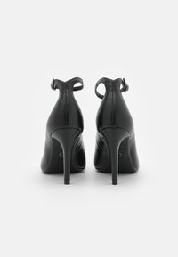 Tamaris Klassieke pumps - black matt