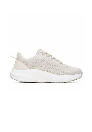 Zapatilla deportiva de color beige claro con parte superior de punto, cierre de cordones, suela blanca gruesa acolchada y logotipo en el lateral y la lengüeta del talón.