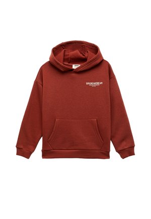 Rode hoodie gemaakt van zachte stof, met een kangoeroezak, ribgebreide manchetten en een capuchon met trekkoord. Tekstafbeelding op de borst.
