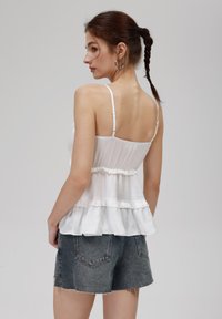 Thumbnail Image 3