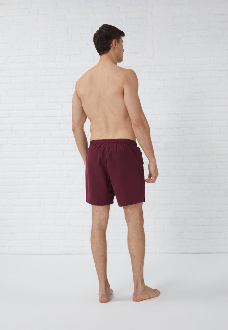 Short Chino Dixxon Homme Taille 36 Bordeaux – Occasion Parfait état