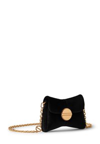 Borsa a tracolla in velluto nero a forma di fiocco, con chiusura circolare dorata e tracolla coordinata. Texture liscia e design elegante.