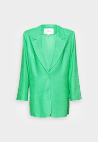 Blazer verde hecho de tela texturizada, con solapas de muesca, dos botones y bolsillos laterales. Mangas de tres cuartos.
