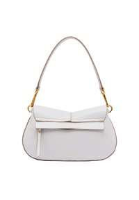 Borsa a mano in pelle bianca con finitura testurizzata, forma curva e pattina ripiegata. Caratterizzata da hardware dorato e una tracolla a contrasto.