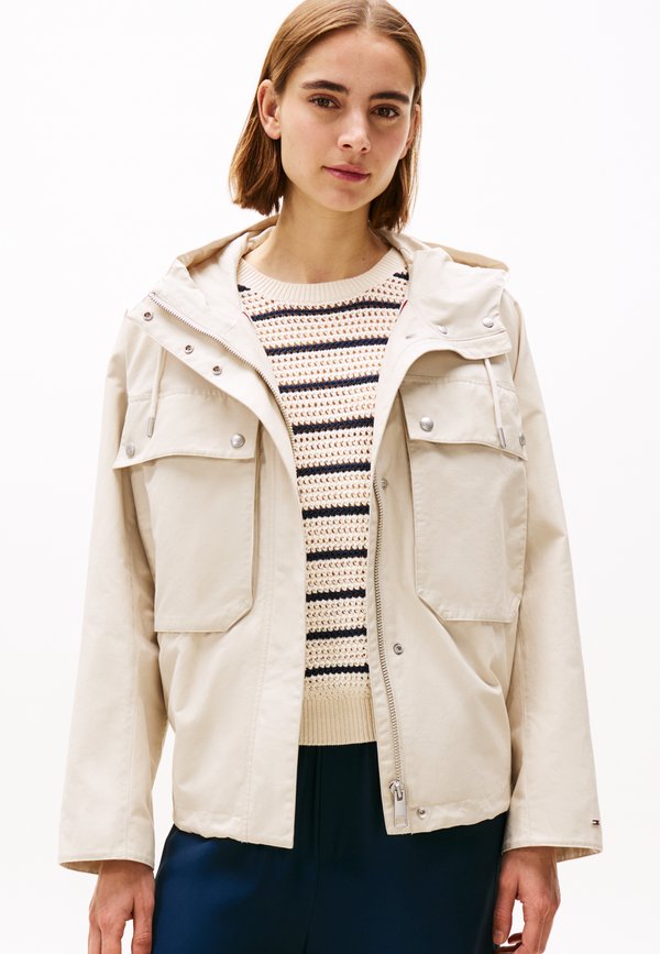 SHORT - Light jacket - ivory petal