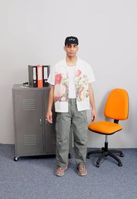 Carhartt WIP COLE PANT - Cargobukser - smoke green garment dyed