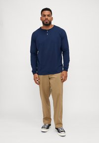 Pier One Langarmshirt - dark blue