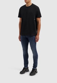 Pure Path CREWNECK - T-shirt basic - black