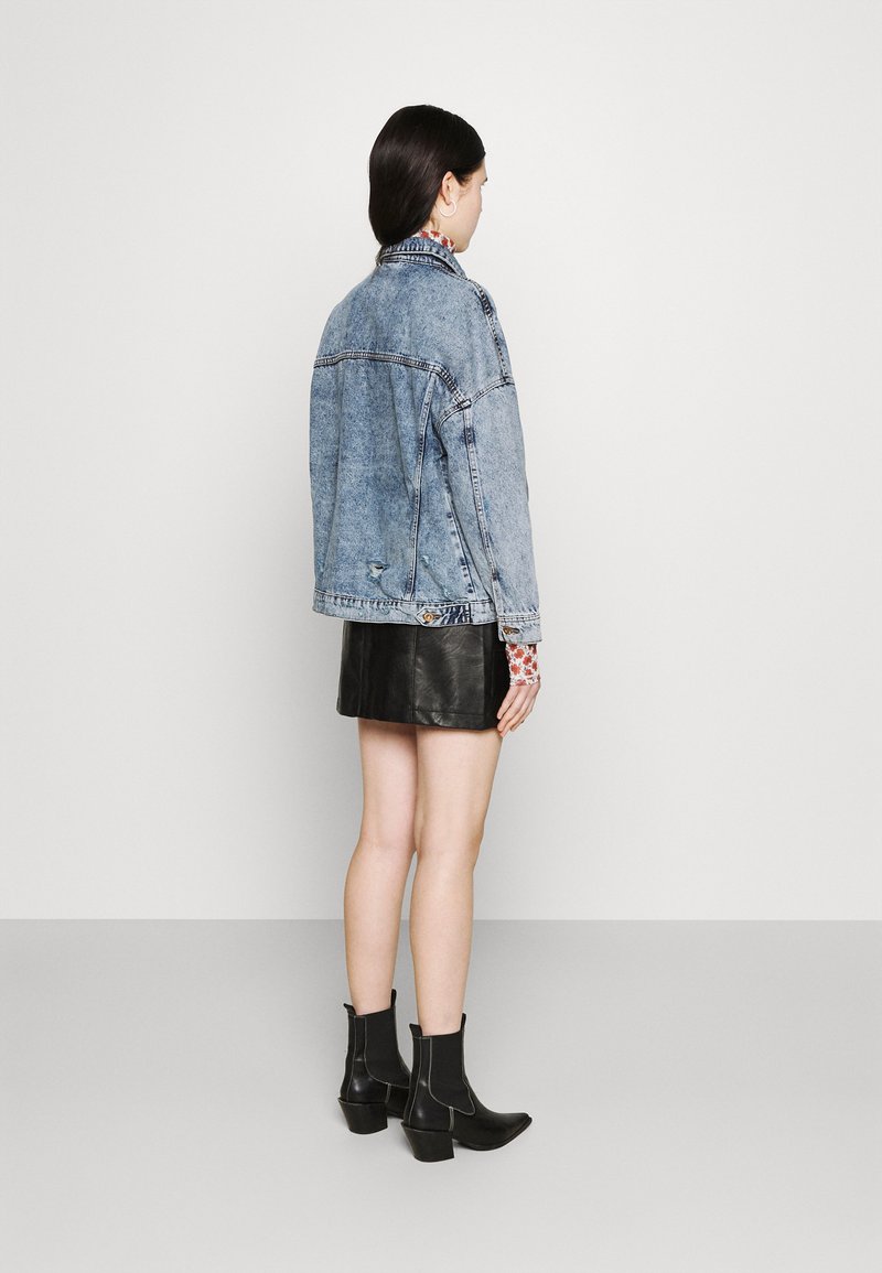 Damen Leichte Jacken | ONLY ONLSAFE LIFE OVERSZE Jeansjacke medium blue denim/blue denim - VB57645 Damen Leichte Jacken | ONLY ONLSAFE LIFE OVERSZE Jeansjacke medium blue denim/blue denim - VB57645