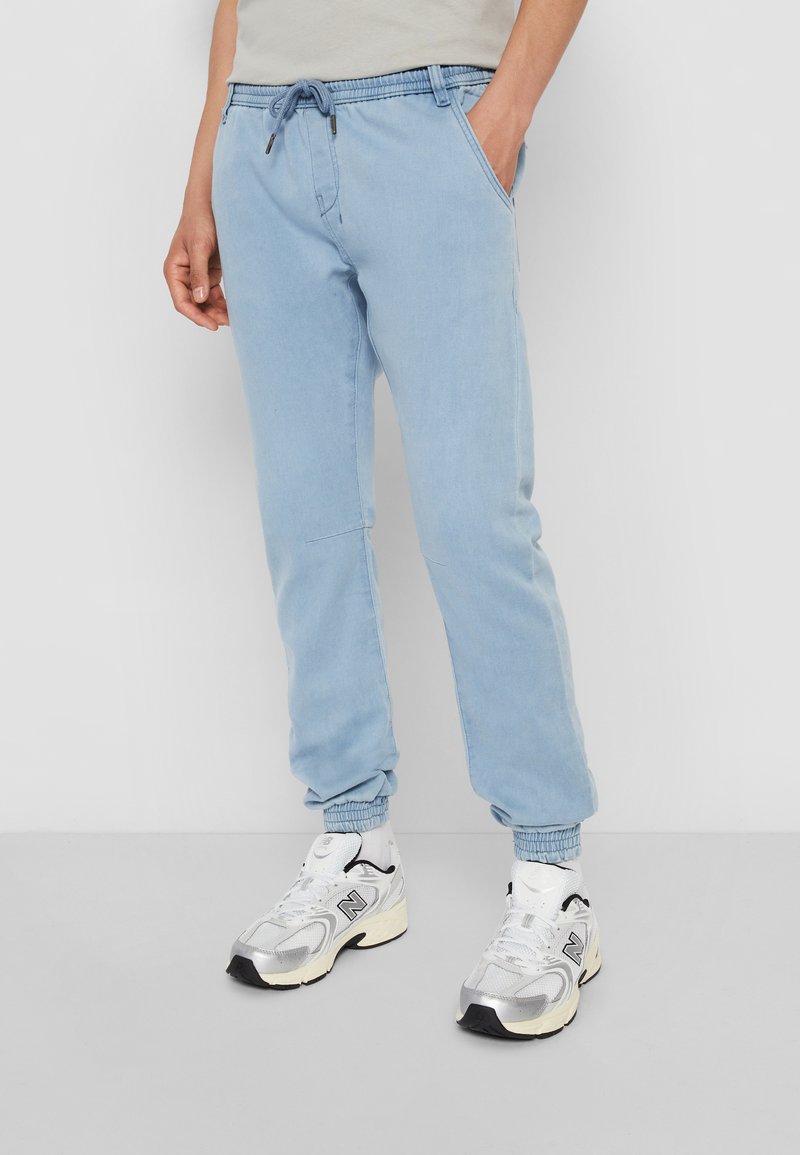Urban Classics Jeans relaxed fit - lighter washed