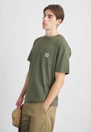 POCKET - Camiseta básica - leaf