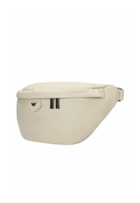 Marsupio in pelle beige con superficie texturizzata, chiusura a zip e logo discreto. Presenta una tracolla regolabile e una forma arrotondata.