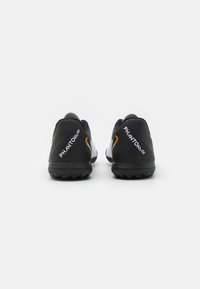 Nike Performance PHANTOM GX 2 CLUB - Scarpe da calcio per terreni sintetici - white/black/metallic gold coin