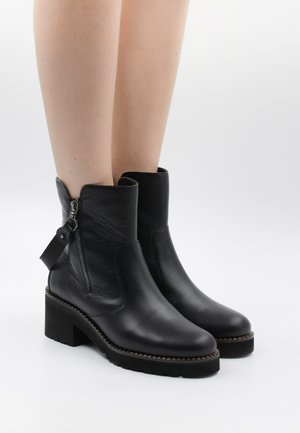Botine cu platformă - schwarz