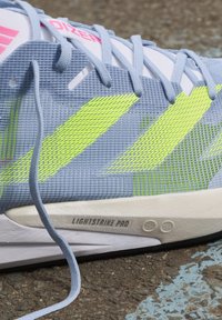 adidas Performance ADIZERO ADIOS 8 - Sapatos para corrida em estrada - blue