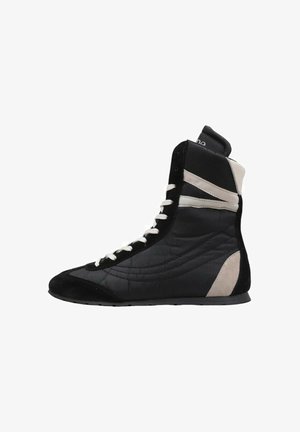 HUNE, SLICK - Zapatillas altas - black