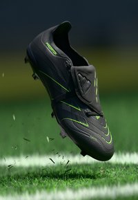 adidas Performance PREDATOR LEAGUE - Firm-ground football boots - core black/carbon/lucid lemon
