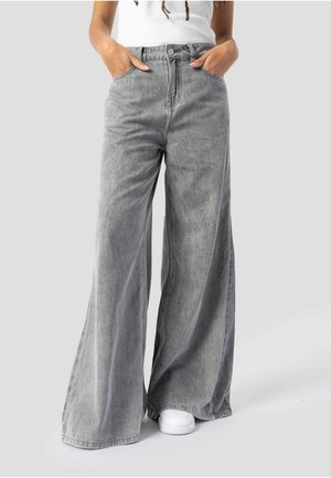 HOLLI - Flared jeans - coast grey