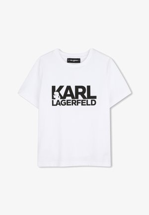 Biała koszulka z krótkim rękawem z pogrubionym czarnym tekstem "KARL LAGERFELD" i małą grafiką sylwetki po lewej stronie słowa "KARL".