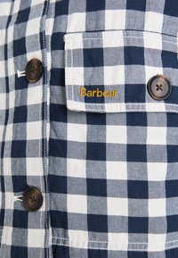 Barbour MADDISON CASUAL - Ελαφρύ μπουφάν - summer navy/ecru/dark navy