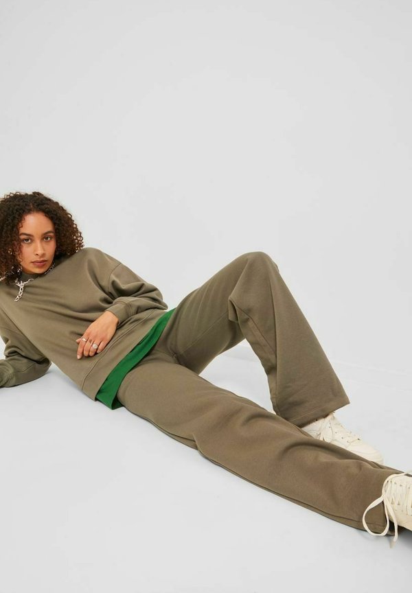 JXALLY REG WIDE PANTS - Tracksuit bottoms - morel3