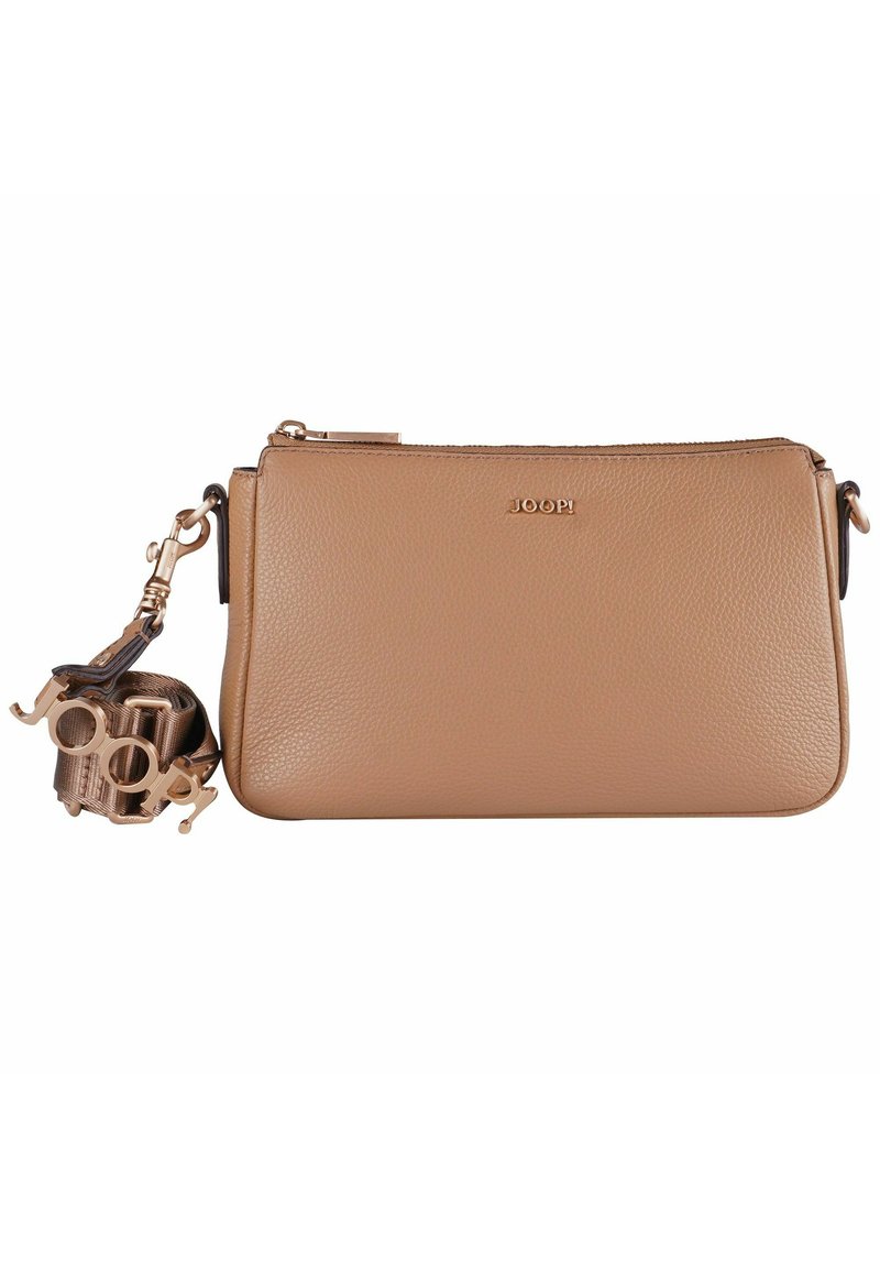 Borsa a tracolla in pelle marrone chiaro con una finitura liscia, chiusura con zip e un portachiavi staccabile in tonalità dorata con un design a teschio. Logo impressa sul davanti.