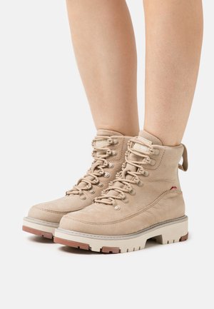 SOLVI HIGH - Bottines à lacets - beige