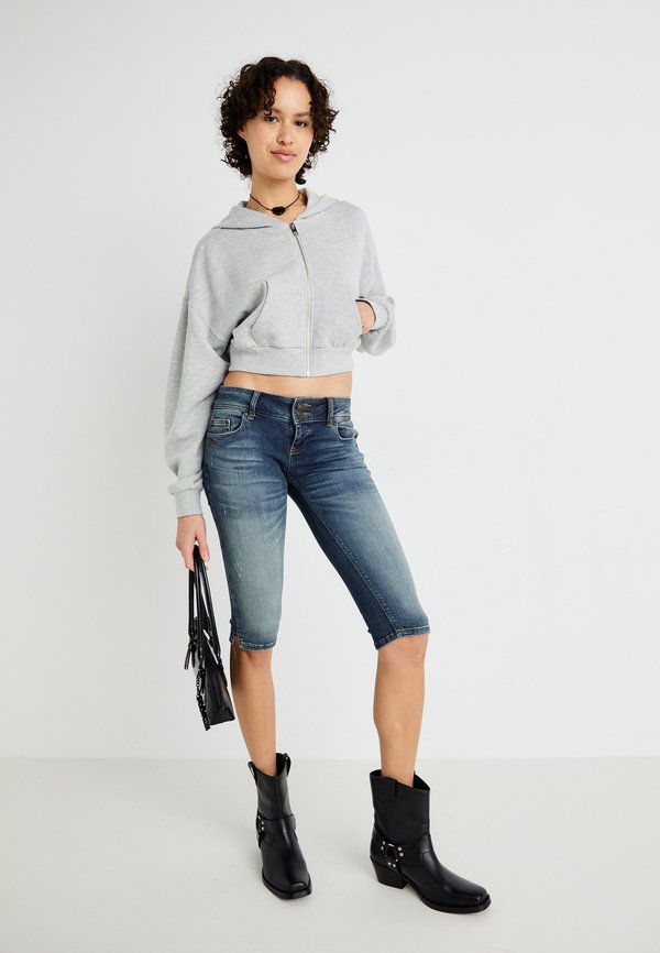 GEORGETTE CYCLE  - Denim shorts2