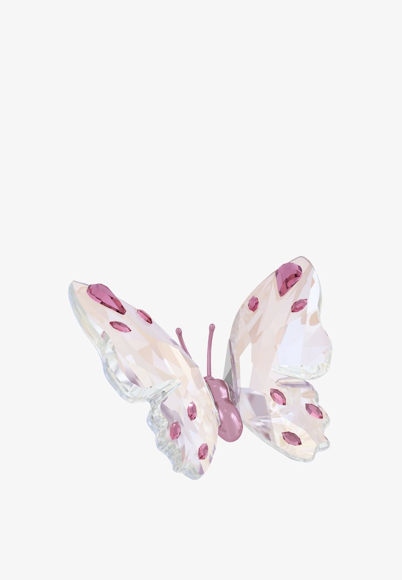 Figurita de mariposa de cristal con facetas claras y de tono rosa pálido, acentuada con cristales rosas en las alas y un cuerpo rosa. Diseño detallado y angular.