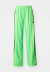 FIREBIRD - Träningsbyxor - screaming green/black