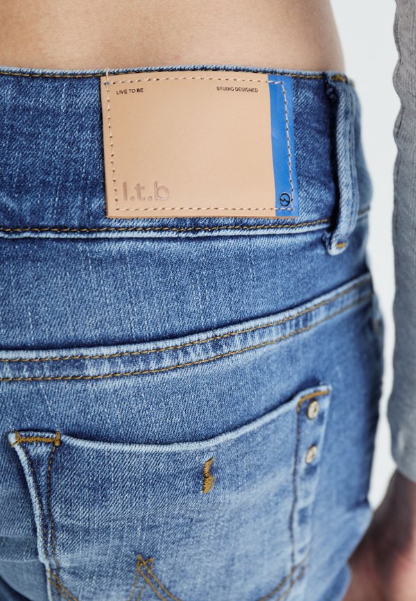 LOW RISE - Slim fit jeans - vinolia wash2