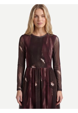 NÜ Denmark, CINA - Robe longue - brown mix
