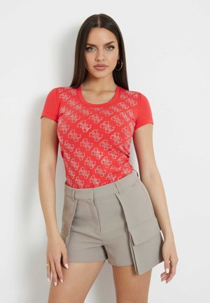 Guess SS CN 4G ALLOVER TEE - T-shirt con stampa - korallenrot