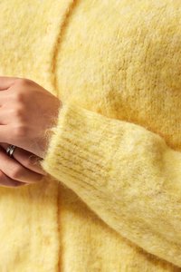 BDG Urban Outfitters FLUFFY CARDI - Casaco de malha - lemon