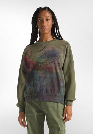 Sweater - green